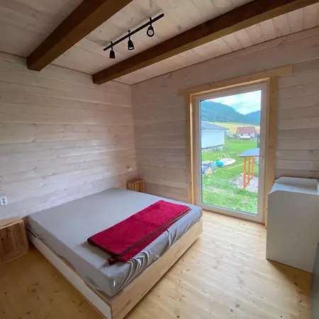 Bird's Nest Hideaway Tinyhouses