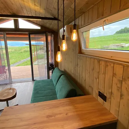 Dovolenkový dom Bird's Nest Hideaway Tinyhouses Kvacany