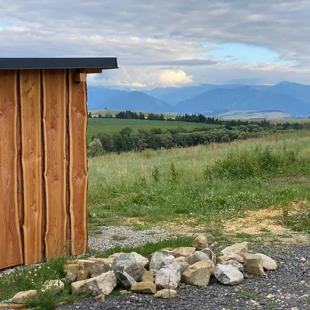 Bird's Nest Hideaway Tinyhouses Kvacany